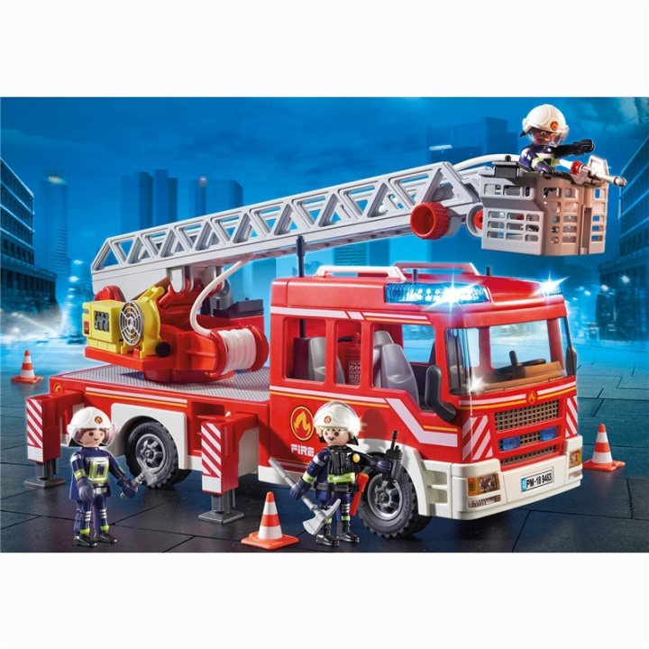 Playmobil Brandbil med stege ryhmässä LELUT, TUOTTEET LAPSILLE JA VAUVOILLE / Leikkikalut, Askartelu &Pelit / Figuurit & miniatyyrit @ TP E-commerce Nordic AB (38-66706)