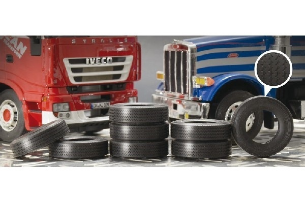 Italeri 1:24 TRUCK RUBBER TYRES (8x) ryhmässä URHEILU, VAPAA-AIKA JA HARRASTUS / Harrastus / Muovimallit / Autot @ TP E-commerce Nordic AB (A07086)