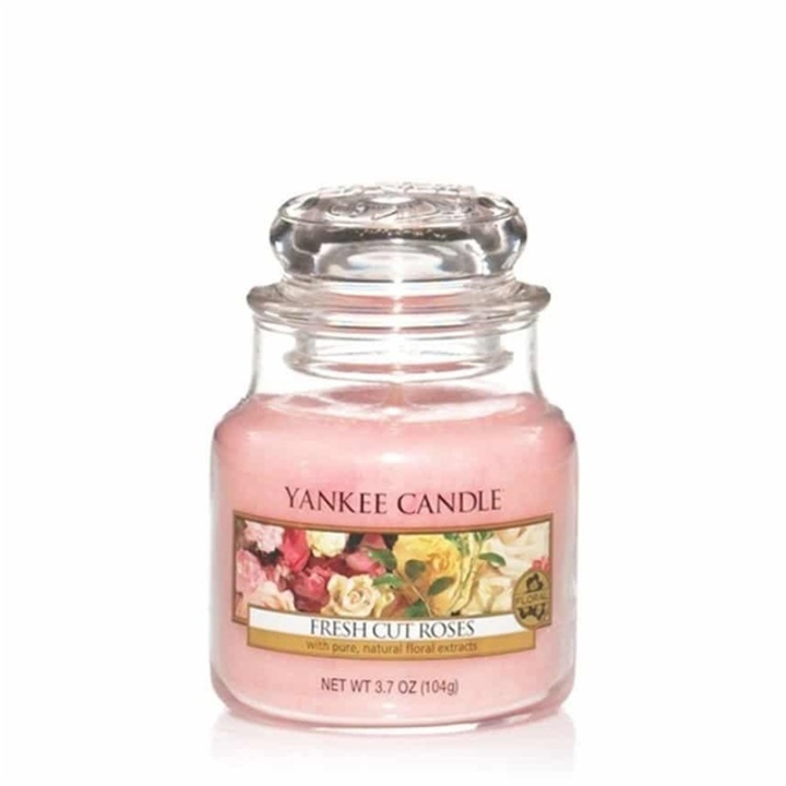 Yankee Candle Klassinen pieni purkki tuoreita leikattuja ruusuja 104g ryhmässä KAUNEUS JA TERVEYS / Tuoksut & Parfyymit / Muut tuoksut / Tuoksukynttilät @ TP E-commerce Nordic AB (A13308)