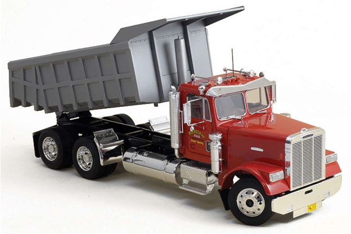 ITALERI 1:24 Freightliner tung dumper ryhmässä URHEILU, VAPAA-AIKA JA HARRASTUS / Harrastus / Muovimallit / Autot @ TP E-commerce Nordic AB (C30525)