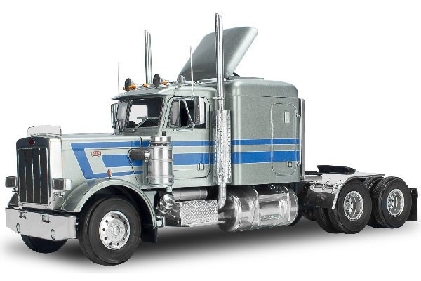 Revell Peterbilt 359 truck ryhmässä URHEILU, VAPAA-AIKA JA HARRASTUS / Harrastus / Muovimallit / Autot @ TP E-commerce Nordic AB (C30593)