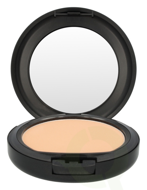 MAC Studio Fix Powder Plus Foundation 15 gr C4 ryhmässä KAUNEUS JA TERVEYS / Meikit / Meikit Kasvot / Meikkivoide @ TP E-commerce Nordic AB (C41667)