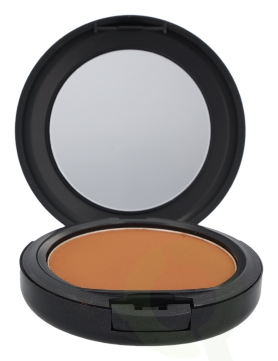 MAC Studio Fix Powder Plus Foundation 15 gr NC47 ryhmässä KAUNEUS JA TERVEYS / Meikit / Meikit Kasvot / Meikkivoide @ TP E-commerce Nordic AB (C41689)