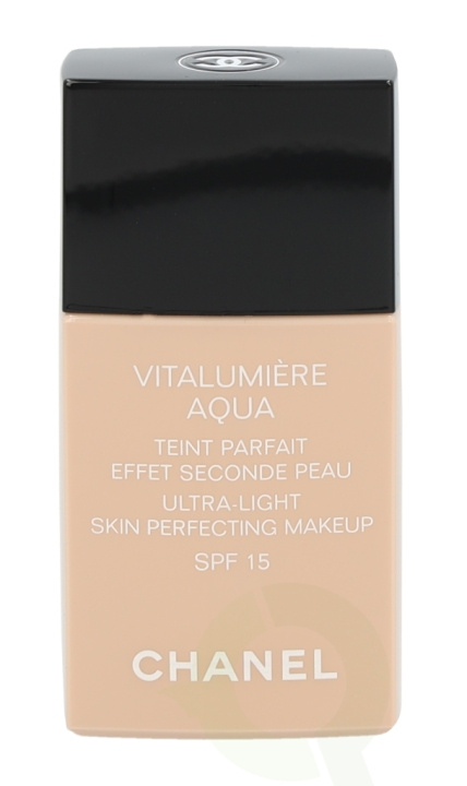 Chanel Vitalumiere Aqua Ultra-Light Makeup SPF15 30 ml #30 Beige ryhmässä KAUNEUS JA TERVEYS / Meikit / Meikit Kasvot / Meikkivoide @ TP E-commerce Nordic AB (C49680)