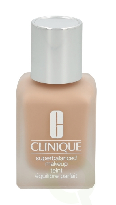 Clinique Superbalanced Makeup 30 ml #01 Petal/Normal To Oily ryhmässä KAUNEUS JA TERVEYS / Meikit / Meikit Kasvot / Meikkivoide @ TP E-commerce Nordic AB (C50213)