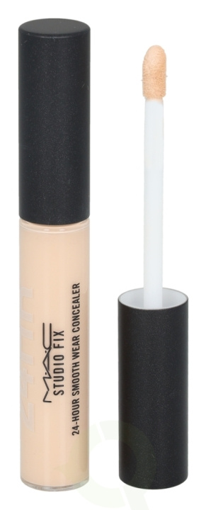 MAC Studio Fix 24-Hour Smooth Wear Concealer 7 ml NC15 ryhmässä KAUNEUS JA TERVEYS / Meikit / Meikit Kasvot / Peitevoide @ TP E-commerce Nordic AB (C53771)