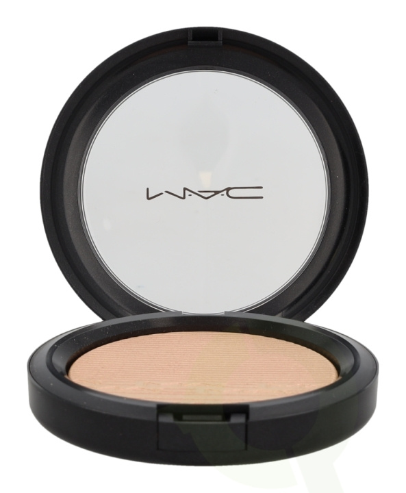 MAC Extra Dimension Skinfinish 9 g Show Gold ryhmässä KAUNEUS JA TERVEYS / Meikit / Meikit Kasvot / Contour/Highlight @ TP E-commerce Nordic AB (C53910)