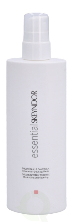 Skeyndor Essential Cleansing Emulsion With Camomile 250 ml ryhmässä KAUNEUS JA TERVEYS / Ihonhoito / Kasvot / Puhdistus @ TP E-commerce Nordic AB (C55910)