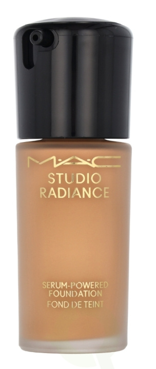 MAC Studio Radiance Serum-Powered Foundation 30 ml #NC25 ryhmässä KAUNEUS JA TERVEYS / Meikit / Meikit Kasvot / Meikkivoide @ TP E-commerce Nordic AB (C63972)