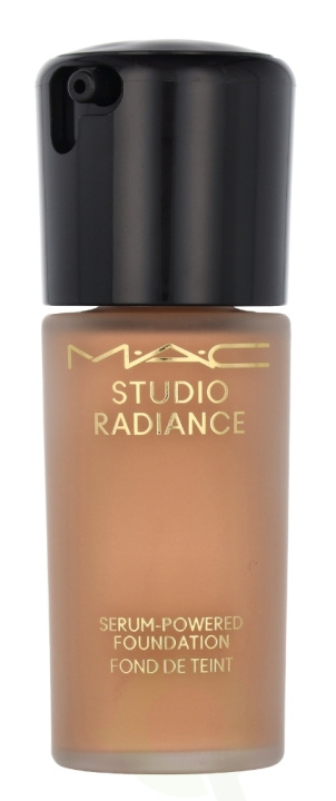 MAC Studio Radiance Serum-Powered Foundation 30 ml #NC27 ryhmässä KAUNEUS JA TERVEYS / Meikit / Meikit Kasvot / Meikkivoide @ TP E-commerce Nordic AB (C63973)