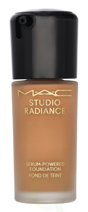 MAC Studio Radiance Serum-Powered Foundation 30 ml #NC30 ryhmässä KAUNEUS JA TERVEYS / Meikit / Meikit Kasvot / Meikkivoide @ TP E-commerce Nordic AB (C63974)