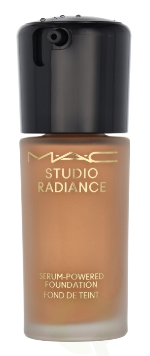 MAC Studio Radiance Serum-Powered Foundation 30 ml #NC35 ryhmässä KAUNEUS JA TERVEYS / Meikit / Meikit Kasvot / Meikkivoide @ TP E-commerce Nordic AB (C63975)