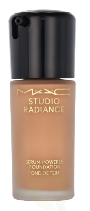 MAC Studio Radiance Serum-Powered Foundation 30 ml #NW20 ryhmässä KAUNEUS JA TERVEYS / Meikit / Meikit Kasvot / Meikkivoide @ TP E-commerce Nordic AB (C63980)