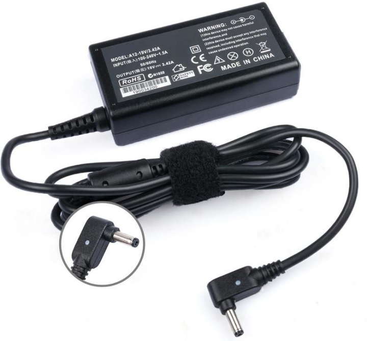 ASUS AC-Adapter 65 W 19V AC-virtalähde (0A001-00045900) ryhmässä TIETOKOONET & TARVIKKEET / Kannettavat tietokoneet & tarvikkeet / Laturi / Seinälaturi / ASUS @ TP E-commerce Nordic AB (C68247)