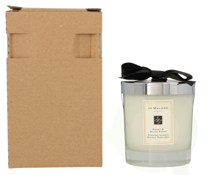 Jo Malone Peony & Blush Suede Scented Candle 200 g ryhmässä KAUNEUS JA TERVEYS / Tuoksut & Parfyymit / Muut tuoksut / Tuoksukynttilät @ TP E-commerce Nordic AB (C75065)