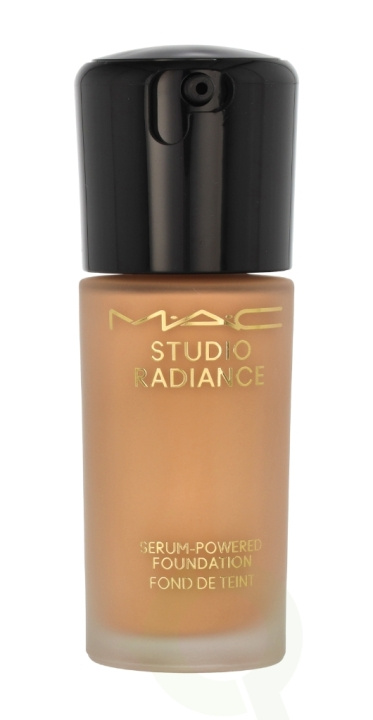 MAC Studio Radiance Serum-Powered Foundation 30 ml NC18 ryhmässä KAUNEUS JA TERVEYS / Meikit / Meikit Kasvot / Meikkivoide @ TP E-commerce Nordic AB (C75948)