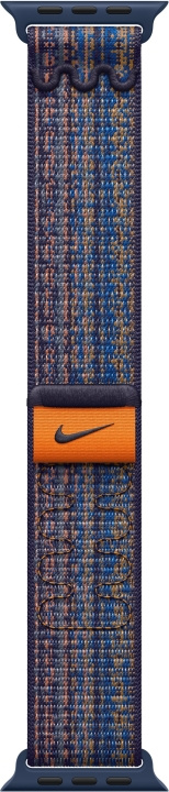 Apple Watch 45 mm Game Royal/oranssi Nike Sport Loop -ranneke (MTL53) ryhmässä ÄLYPUHELIMET JA TABLETIT / Urheilu, koti ja vapaa-aika / Apple Watch & tarvikkeet / Tarvikkeet @ TP E-commerce Nordic AB (C77767)