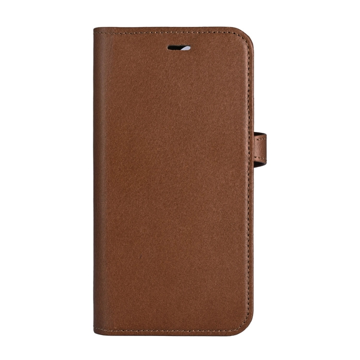 Buffalo 2in1 Leather 3 card MagSeries iPhone 16 Brown ryhmässä ÄLYPUHELIMET JA TABLETIT / Puhelimen suojakotelo / Apple / iPhone 16 @ TP E-commerce Nordic AB (C79376)