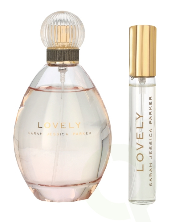 Sarah Jessica Parker Lovely Giftset 115 ml Edp Spray 100ml/Edp Travel Spray 15ml ryhmässä KAUNEUS JA TERVEYS / Lahjapakkaukset / Naisten lahjapakkaukset @ TP E-commerce Nordic AB (C79581)