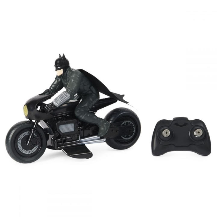 BATMAN Elokuva RC Batcycle (6060490) ryhmässä LELUT, TUOTTEET LAPSILLE JA VAUVOILLE / Radio-ohjattava / Muut @ TP E-commerce Nordic AB (C83157)