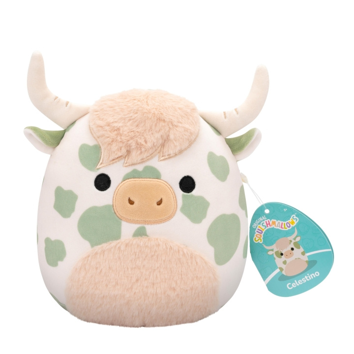 Squishmallows 19 cm P20 Pehmo - Celestino Highland Cow (206077) ryhmässä LELUT, TUOTTEET LAPSILLE JA VAUVOILLE / Lelut vauvoille (0-3v) / Pehmolelut @ TP E-commerce Nordic AB (C84812)