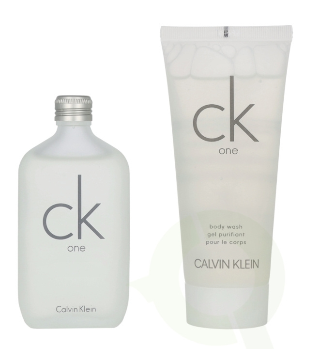 Calvin Klein Ck One Giftset 150 ml Edt Spray 50ml/Shower Gel 100ml ryhmässä KAUNEUS JA TERVEYS / Lahjapakkaukset / Miesten lahjapakkaukset @ TP E-commerce Nordic AB (C85057)