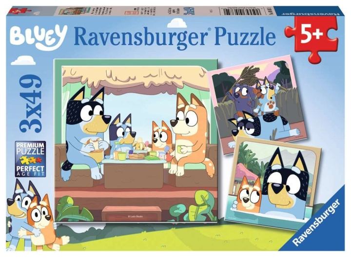 Ravensburger Bluey 3x49p - (10105685) ryhmässä LELUT, TUOTTEET LAPSILLE JA VAUVOILLE / Leikkikalut, Askartelu &Pelit / Lasten palapeli @ TP E-commerce Nordic AB (C85662)