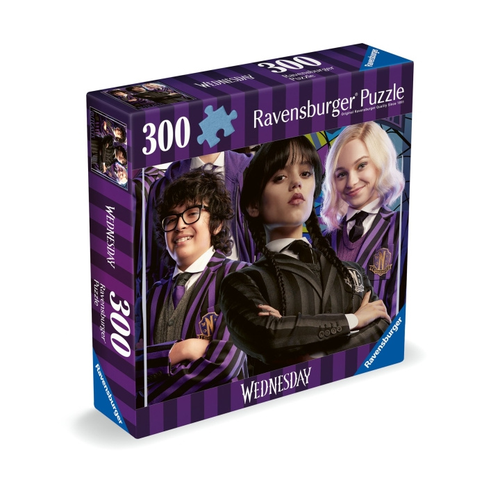 Ravensburger Puzzle Wednesday Outcasts Are In 300p (10217574) ryhmässä LELUT, TUOTTEET LAPSILLE JA VAUVOILLE / Leikkikalut, Askartelu &Pelit / Palapelit @ TP E-commerce Nordic AB (C86398)