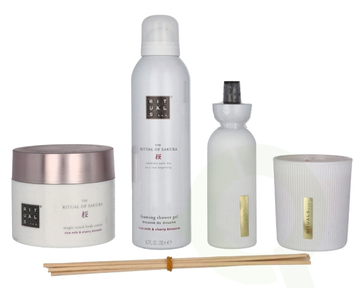 Rituals Sakura Set 610 ml Scented Candle 140ml/Mini Fragrance Sticks 70ml/Foaming Shower Gel 200ml/Body Cream 200ml ryhmässä KAUNEUS JA TERVEYS / Lahjapakkaukset / Naisten lahjapakkaukset @ TP E-commerce Nordic AB (C94963)