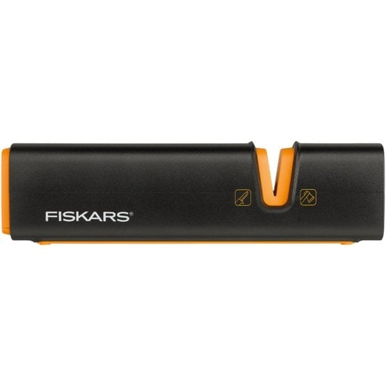 Fiskars XSharp kirveen ja veitsen teroitin ryhmässä KOTI, TALOUS JA PUUTARHA / Keittiövälineet / Keittiöveitset ja veitsenteroittimet @ TP E-commerce Nordic AB (C96951)