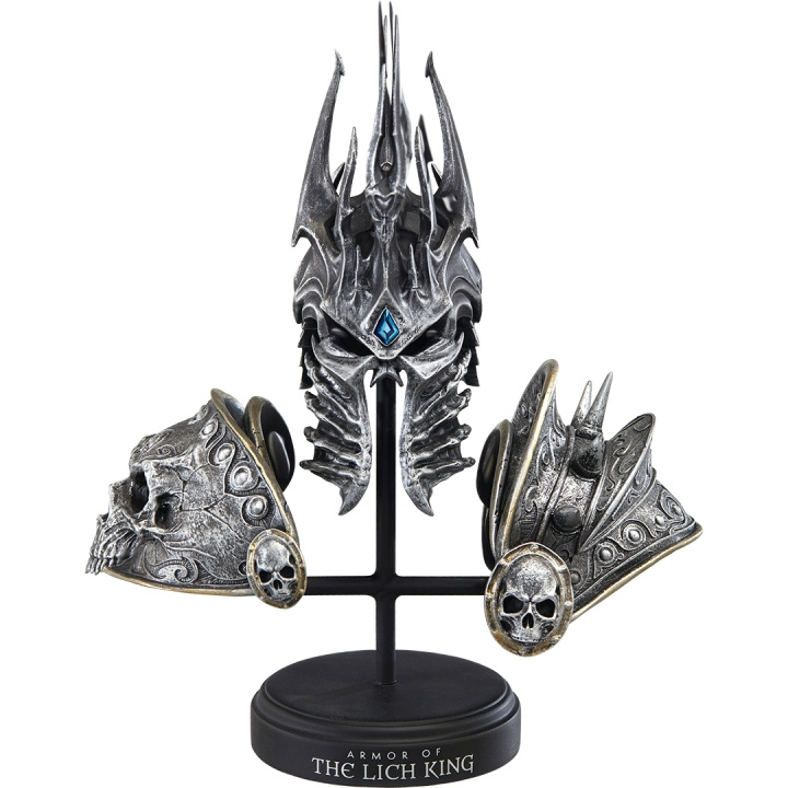 Blizzard World of Warcraft - Iconic Helm & Armor of Lich kuningas Replica ryhmässä URHEILU, VAPAA-AIKA JA HARRASTUS / Hauskat tavarat / Keräilyesineet @ TP E-commerce Nordic AB (C98046)