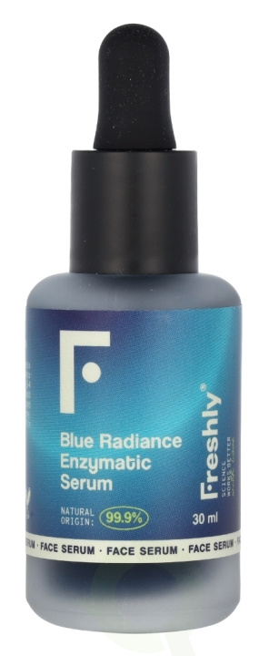 Freshly Cosmetics Blue Radiance Enzymatic Serum 30 ml ryhmässä KAUNEUS JA TERVEYS / Ihonhoito / Kasvot / Seerumit iholle @ TP E-commerce Nordic AB (C99675)