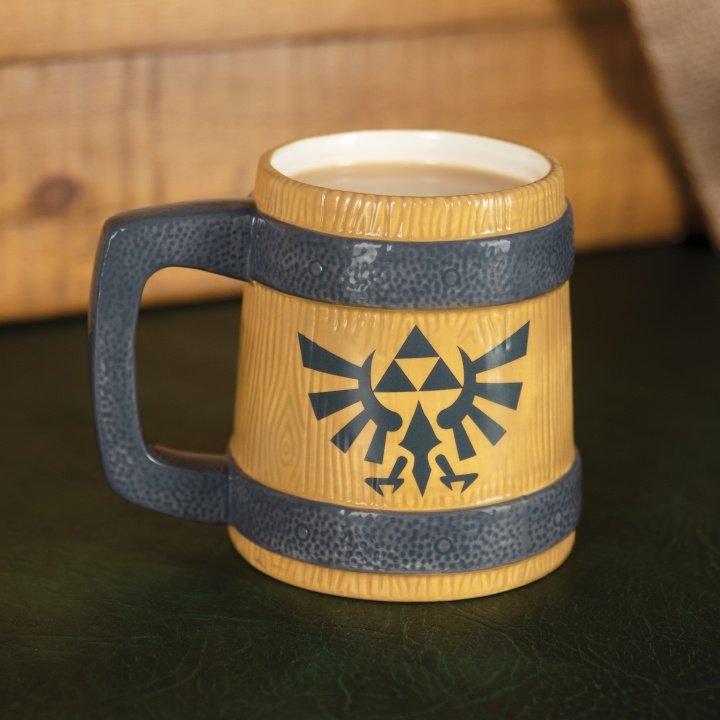 Paladone Hyrule Crest-muki ryhmässä URHEILU, VAPAA-AIKA JA HARRASTUS / Hauskat tavarat / Mukit @ TP E-commerce Nordic AB (D04251)