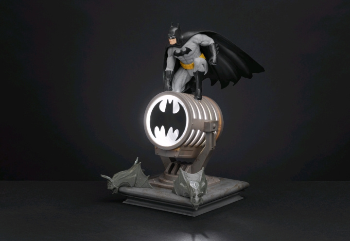 Paladone Batman-hahmo valaisin/lamppu - 27 CM (PP6376BM) ryhmässä TIETOKOONET & TARVIKKEET / GAMING / Tarvikkeet pelaamiseen @ TP E-commerce Nordic AB (D04442)