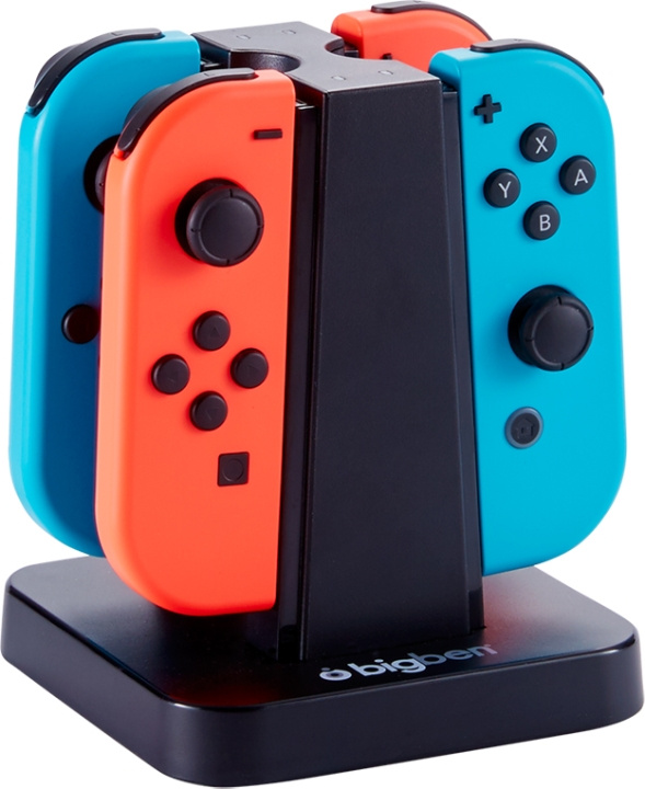 Bigben Switch Quad Charger Joy-Con ryhmässä KODINELEKTRONIIKKA / Pelikonsolit & Tarvikkeet / Nintendo Switch / Tarvikkeet @ TP E-commerce Nordic AB (D04834)